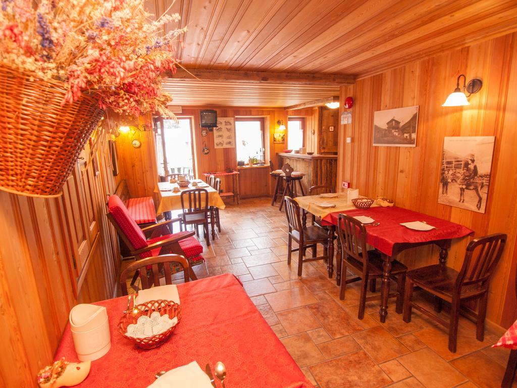 Le Vieux Rascard Chambres d'Hotes Champoluc Extérieur photo